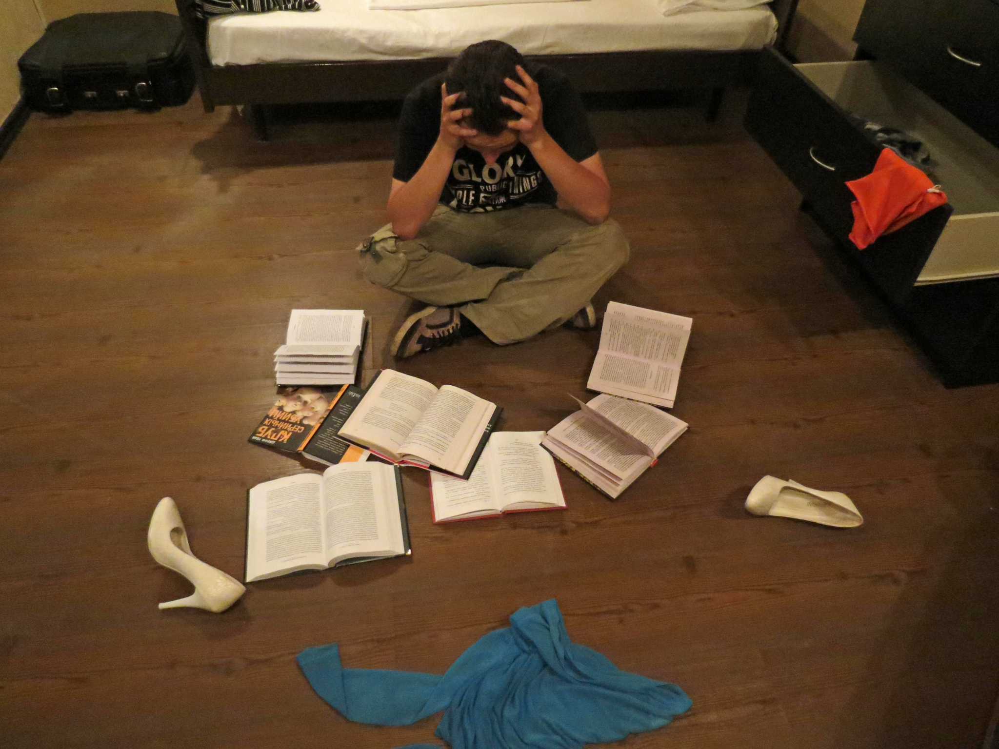 Гороскоп на 23 декабря: Овнам стоит заняться самоанализом, а Скорпионам - провести ревизию в душе