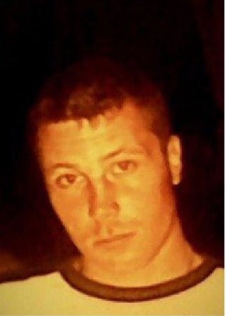 В Коми пропал молодой человек, одетый в кожаную куртку и спортивные брюки