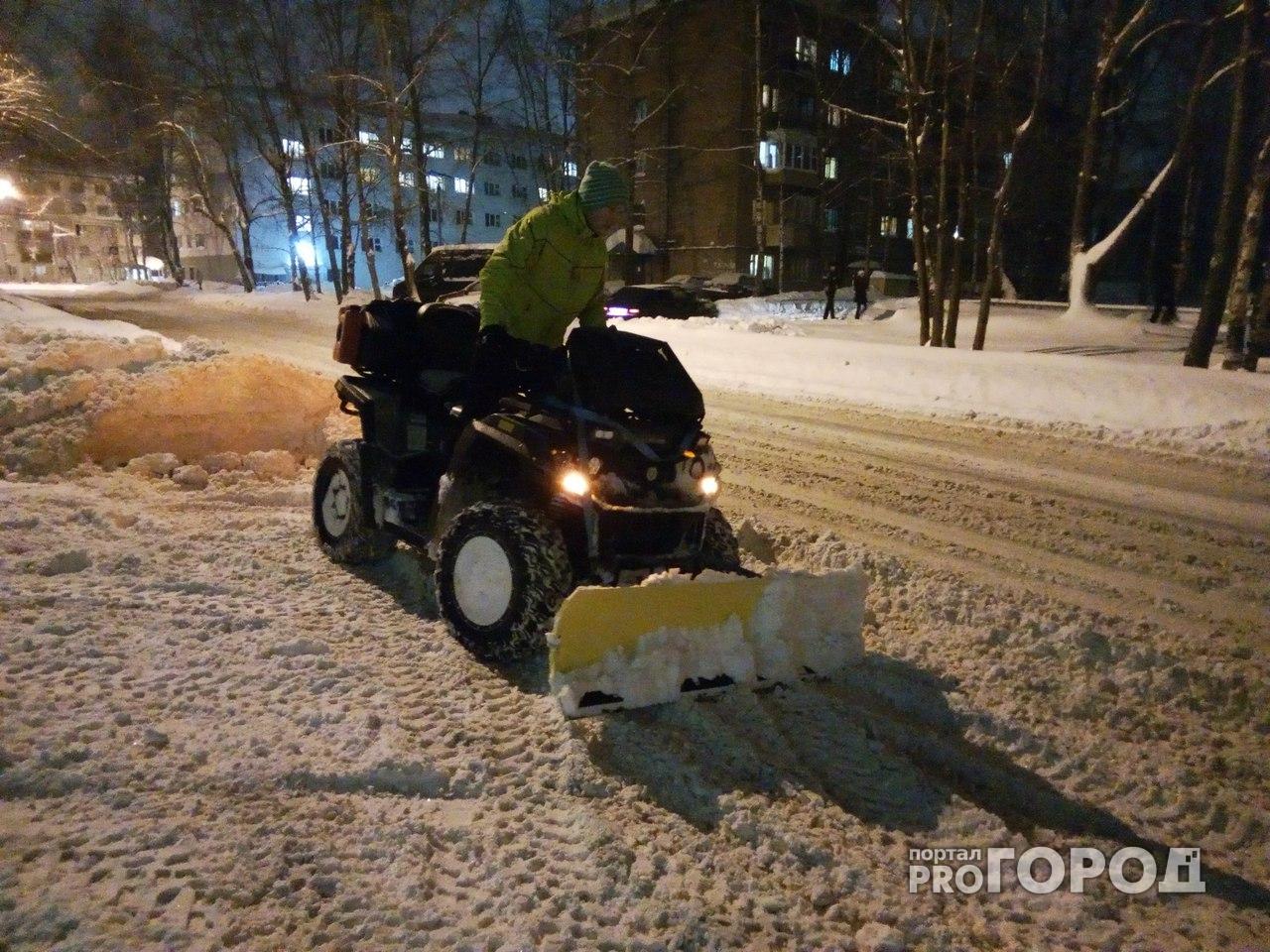 Сыктывкарцы сделали снегоуборочные машины из квадроцикла, «Нивы» и «УАЗа Патриота» (фото)