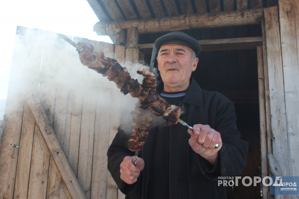 Знаменитый шашлычник из Сыктывкара рассказал, как изменилась его жизнь после шумихи в сети