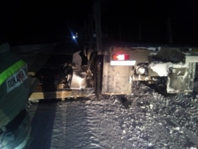 В Коми снегоход влетел в грузовик (фото)