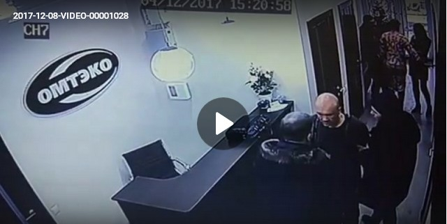 Житель Омска потребовал зарплату за работу в Коми, но ему сломали челюсть (видео)