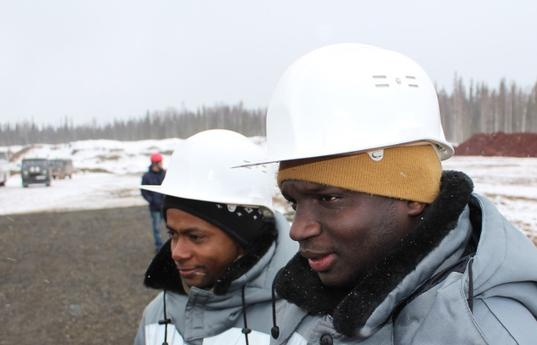 На рудниках в Коми работают темнокожие студенты из Африки
