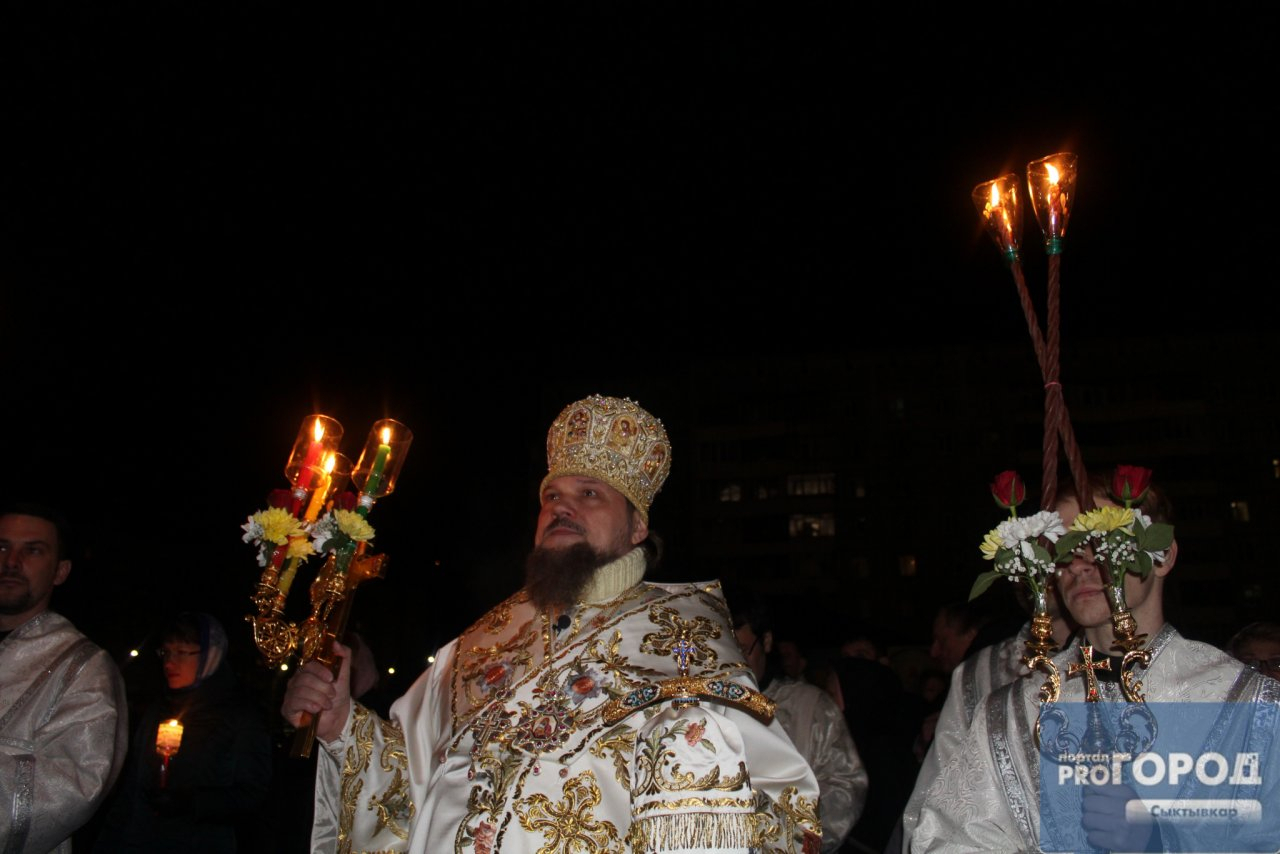 Пасха в соборе Стефана Пермского: как сыктывкарцы отметили главный православный праздник