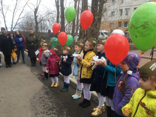 У бывшей пристани в Сыктывкаре вспомнили героев, ушедших на фронт (фото)