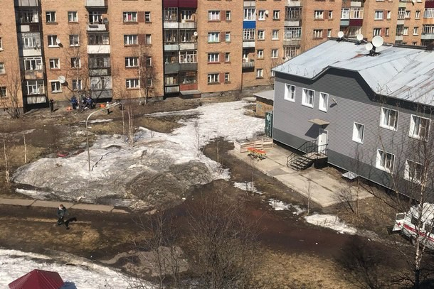 Стало известно состояние здоровья жителя Коми, который выпал из окна пятиэтажки