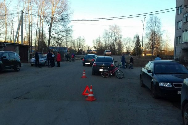 В Коми водитель «Логана» сбил 7-летнего мальчика на велосипеде (фото)