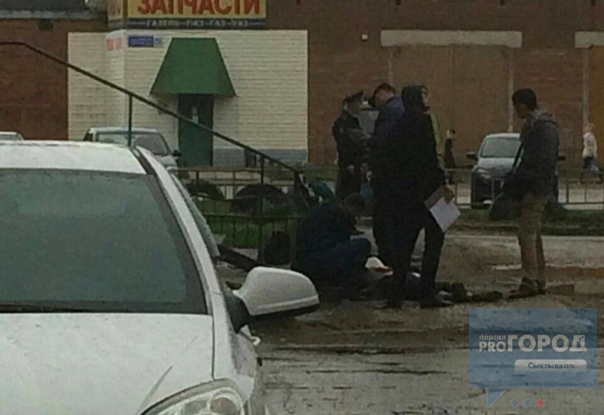 Фото очевидца: в Сыктывкаре женщина разбилась насмерть, выпав с балкона