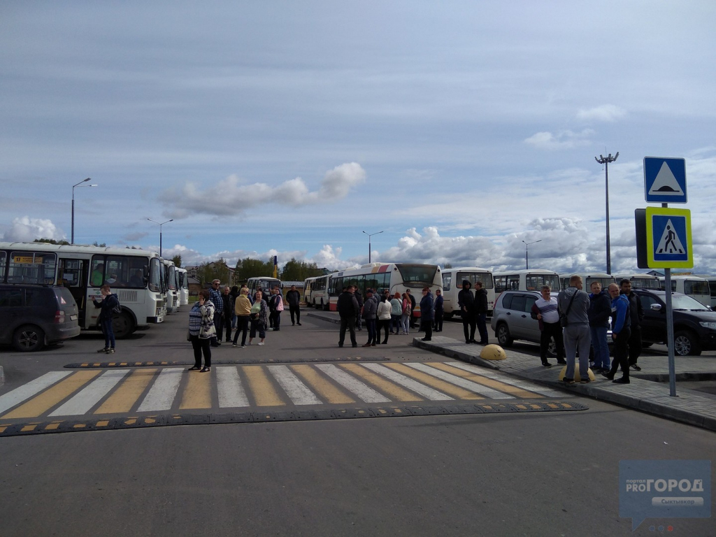 Транспортный коллапс в Сыктывкаре прокомментировали в мэрии и правительстве Коми