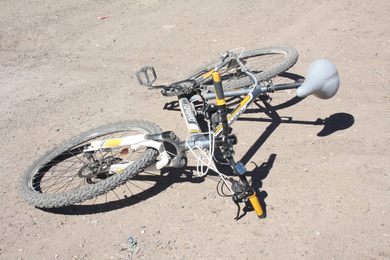 На трассе в Коми велосипедист попал под большегруз