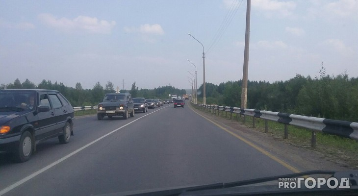 Снова пробки: в Сыктывкаре ограничат движение до и после Краснозатонского моста