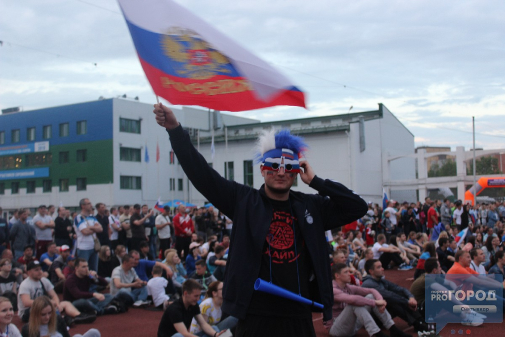 Эйфория в городе: видео, как сыктывкарцы праздновали победу России над Испанией в ЧМ-2018