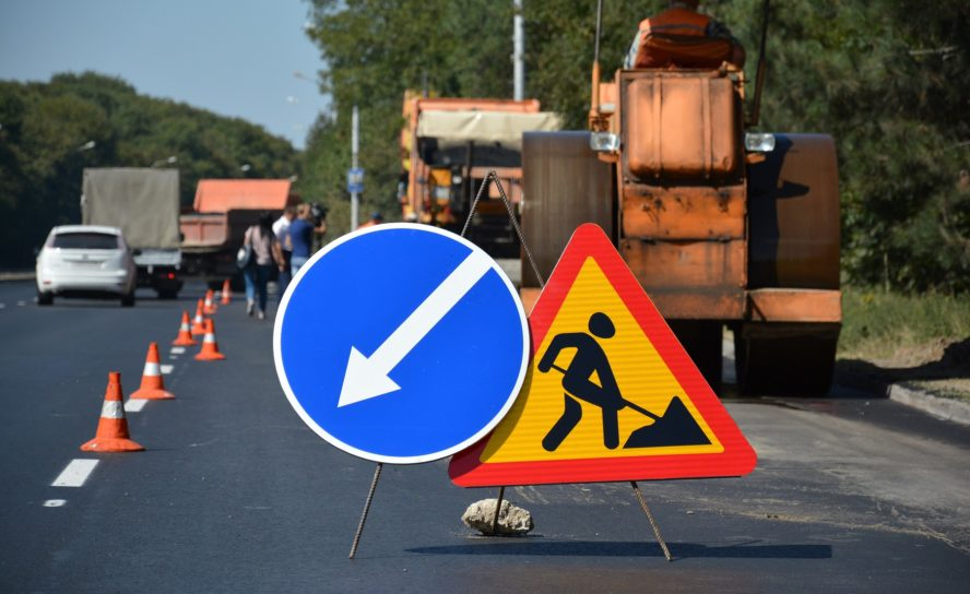Стало известно, когда начнут ремонтировать дороги в Эжвинском районе Сыктывкара