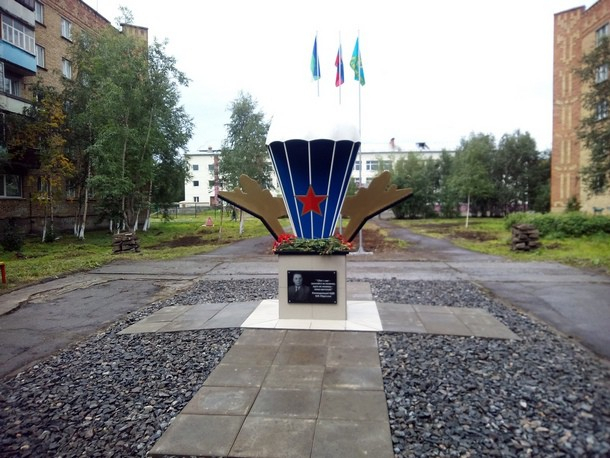 В Коми появился первый монумент, посвященный «голубым беретам» (фото)