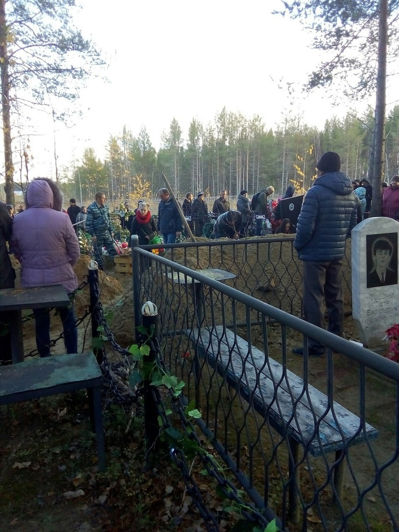 В Коми попрощались с жертвами «печорских убийц» (фото, видео)