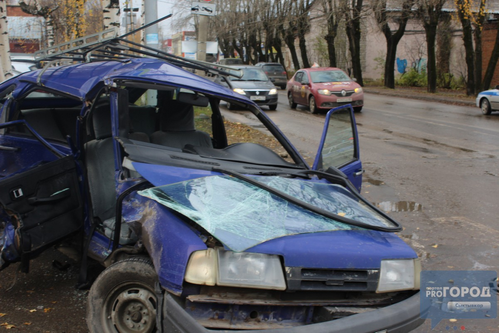 Количество пострадавших в жестком ДТП в Сыктывкаре увеличилось