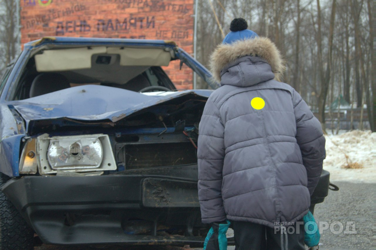 В центр Сыктывкара привезли разбитую «в хлам» машину, чтобы рассказать о жертвах ДТП (фото)