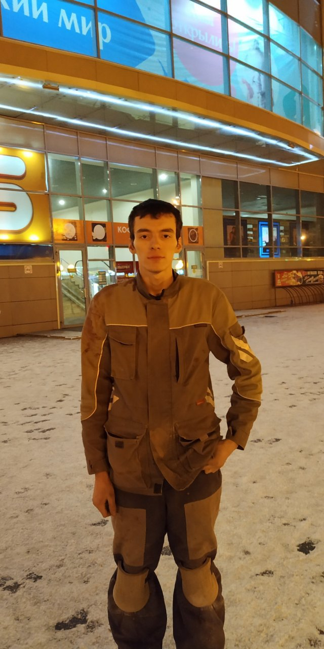В торговом центре Сыктывкара двоих рабочих приравняли к бомжам и выгнали из магазина
