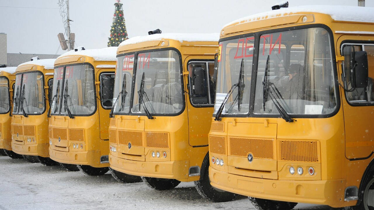 В Коми появятся 13 школьных автобусов с современным оборудованием «на борту»