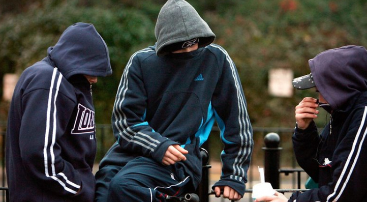 В Коми приговорили четырех подростков, которые обокрали квартиру знакомой