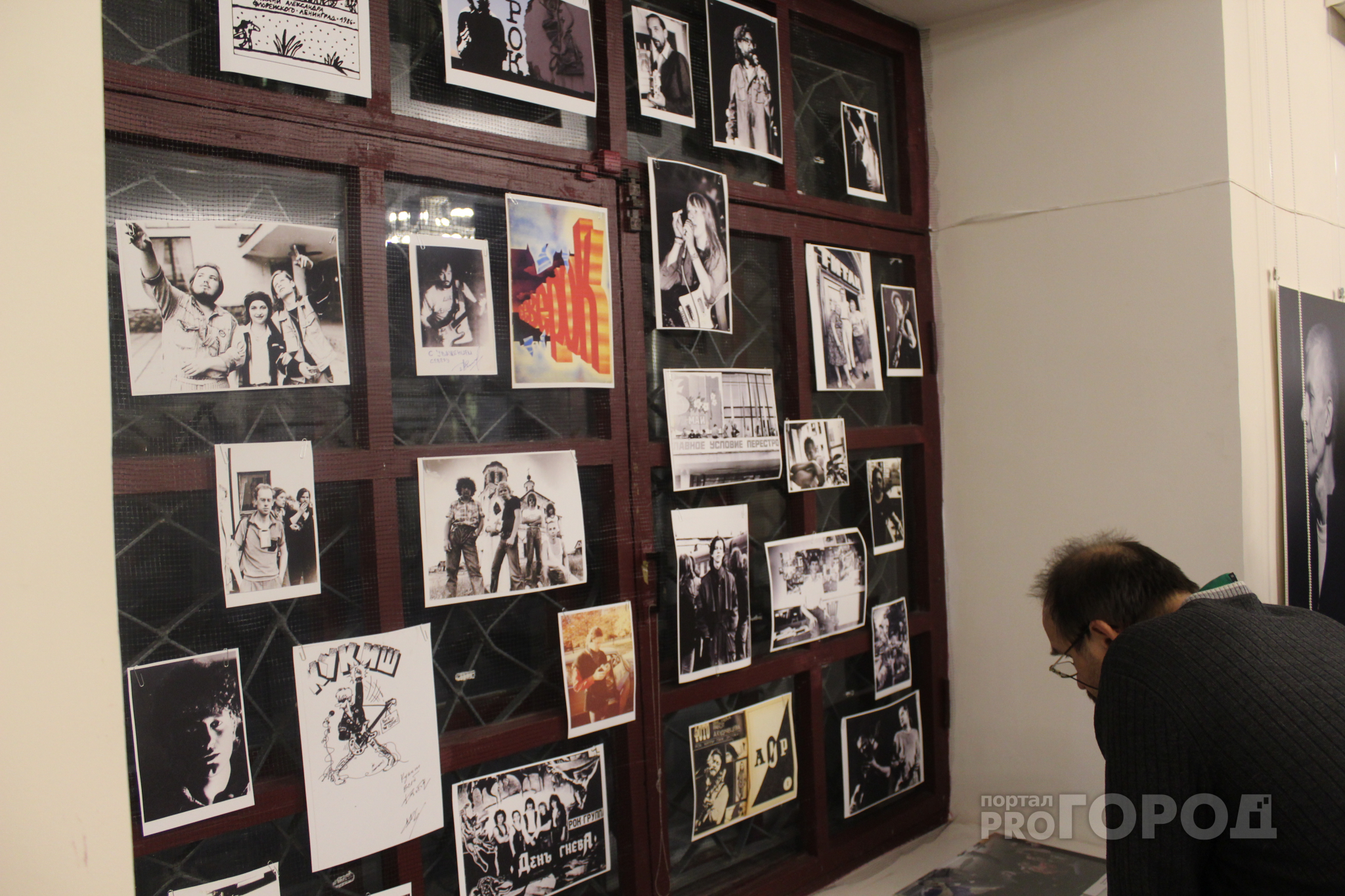 На выставке памяти сыктывкарского журналиста посетителям показали рок-андеграунд эпохи СССР