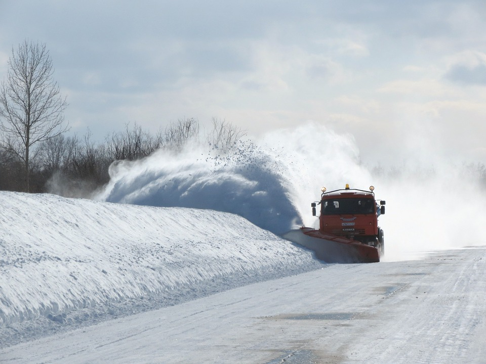 «Дорожники» Сыктывкара работают в усиленном режиме и уже убрали 2 500 «кубов» снега