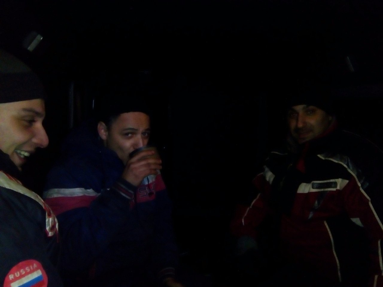 В Коми спасли троих мужчин, которые застряли на пустынной дороге