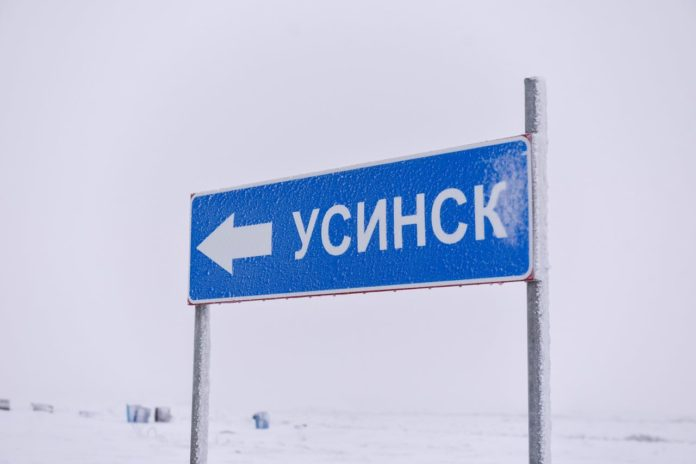 В Коми из-за непогоды полностью закрыли зимник до Усинска