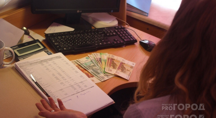 Жительница Коми «подарила» незнакомцу 150 тысяч рублей своей будущей пенсии