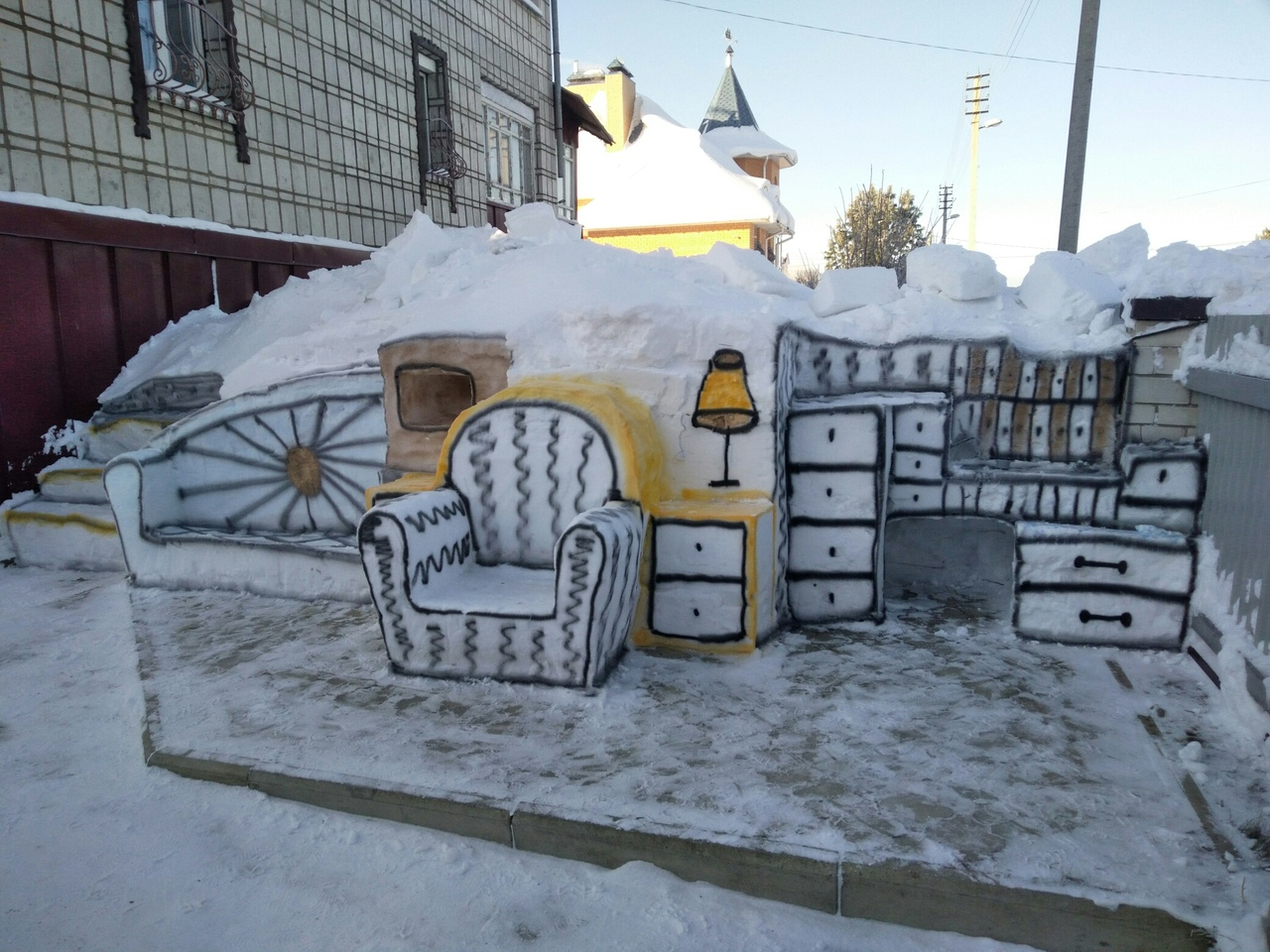 Нурсиль Галлямов из Кукморского района создал около 50 снежных фигур