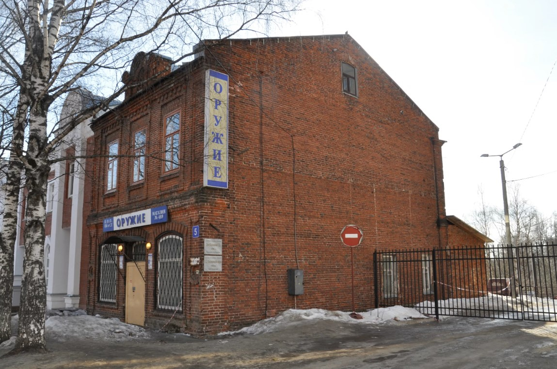 Старейший оружейный магазин Сыктывкара, который находился в доме купца Оплеснина, закроют