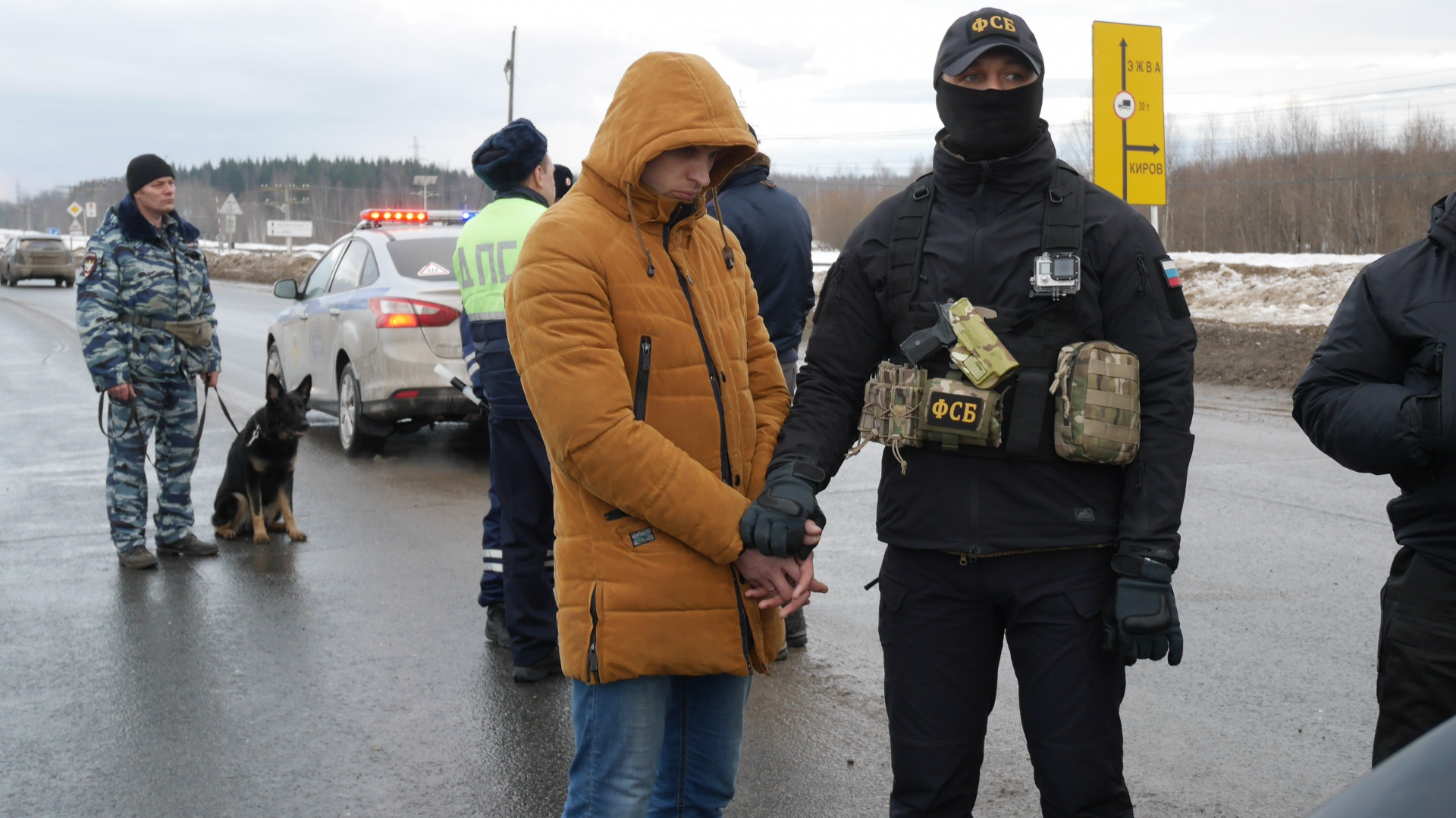 В Сыктывкаре сотрудники ФСБ задержали спасателей, подозреваемых в наркоторговле