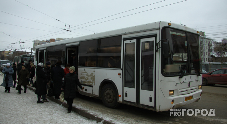 В Сыктывкаре водитель автобуса «одарил» пенсионерку сотрясением мозга