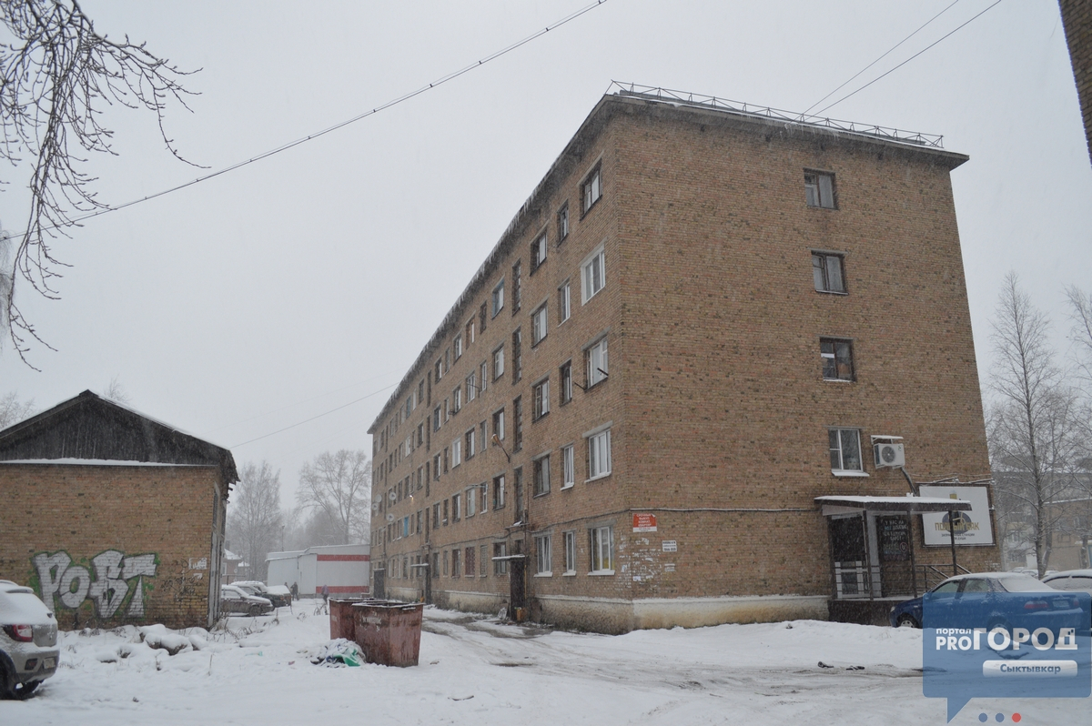 Жители «треснувшего» дома в Сыктывкаре против капитального ремонта