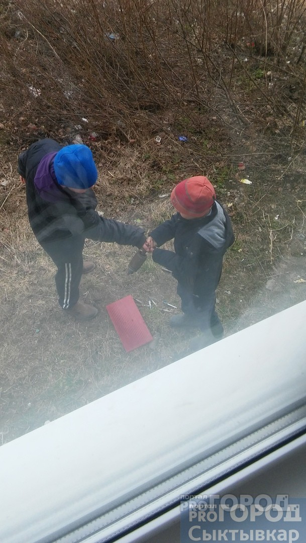 Сыктывкарка: «Под моими окнами дети кидаются друг в друга использованными шприцами»