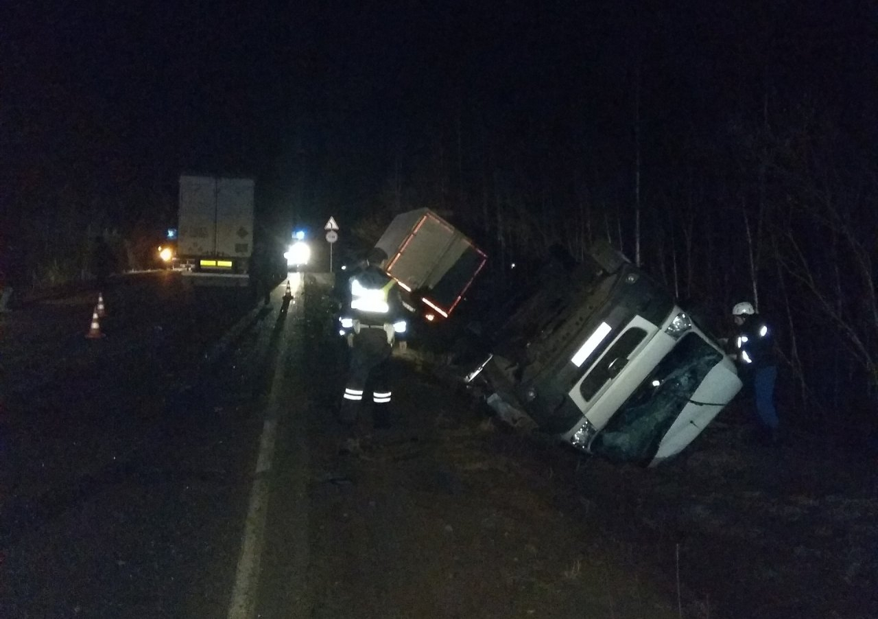 В Коми на трассе столкнулись грузовик и автобус, пострадал человек