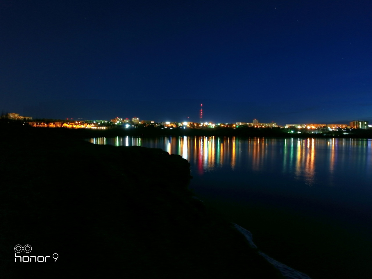 Фото дня: вид на ночной Сыктывкар из Заречья