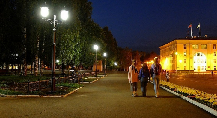 Стало известно, когда в Сыктывкаре отключат уличные фонари
