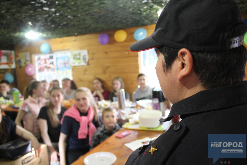 В полиции рассказали, как проходят последние звонки в Сыктывкаре