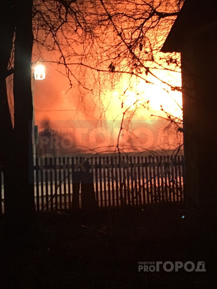Страшный пожар на улице Энгельса в Сыктывкаре оказался поджогом