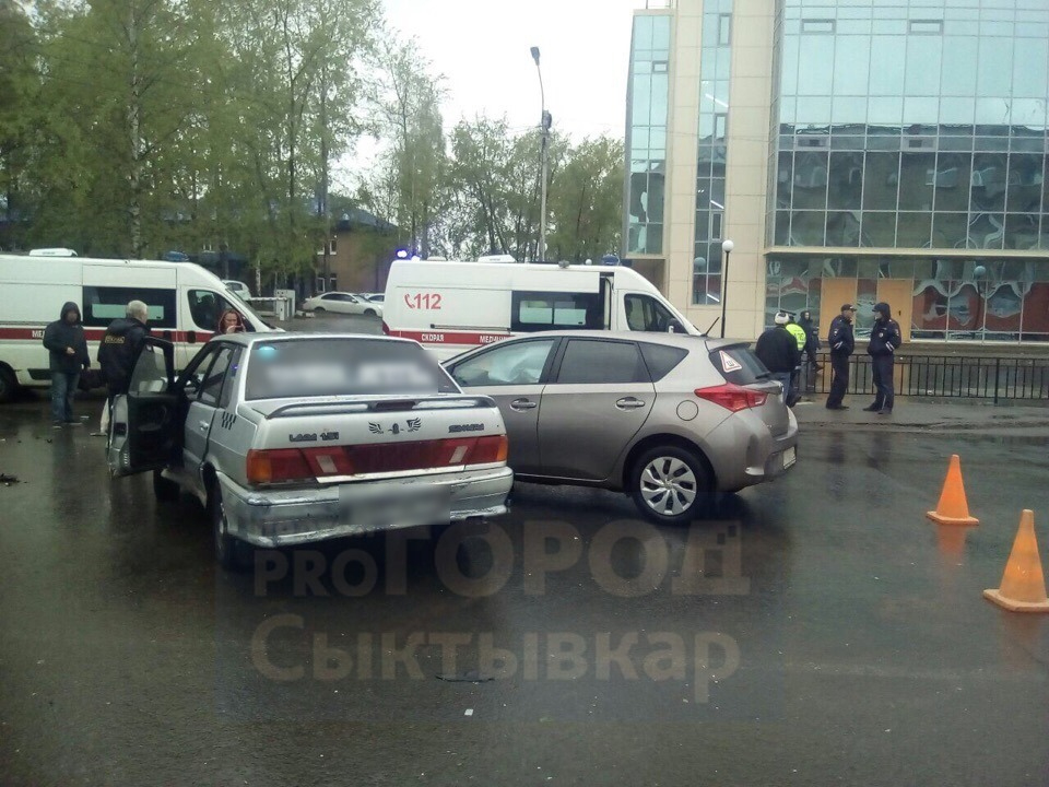 Водитель, который устроил аварию у вокзала в Сыктывкаре, был пьян