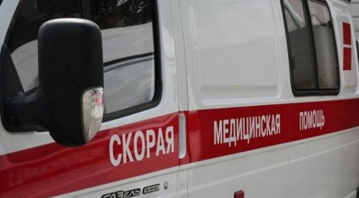 В Коми мужчина пытался спуститься из окна по простыни и сорвался