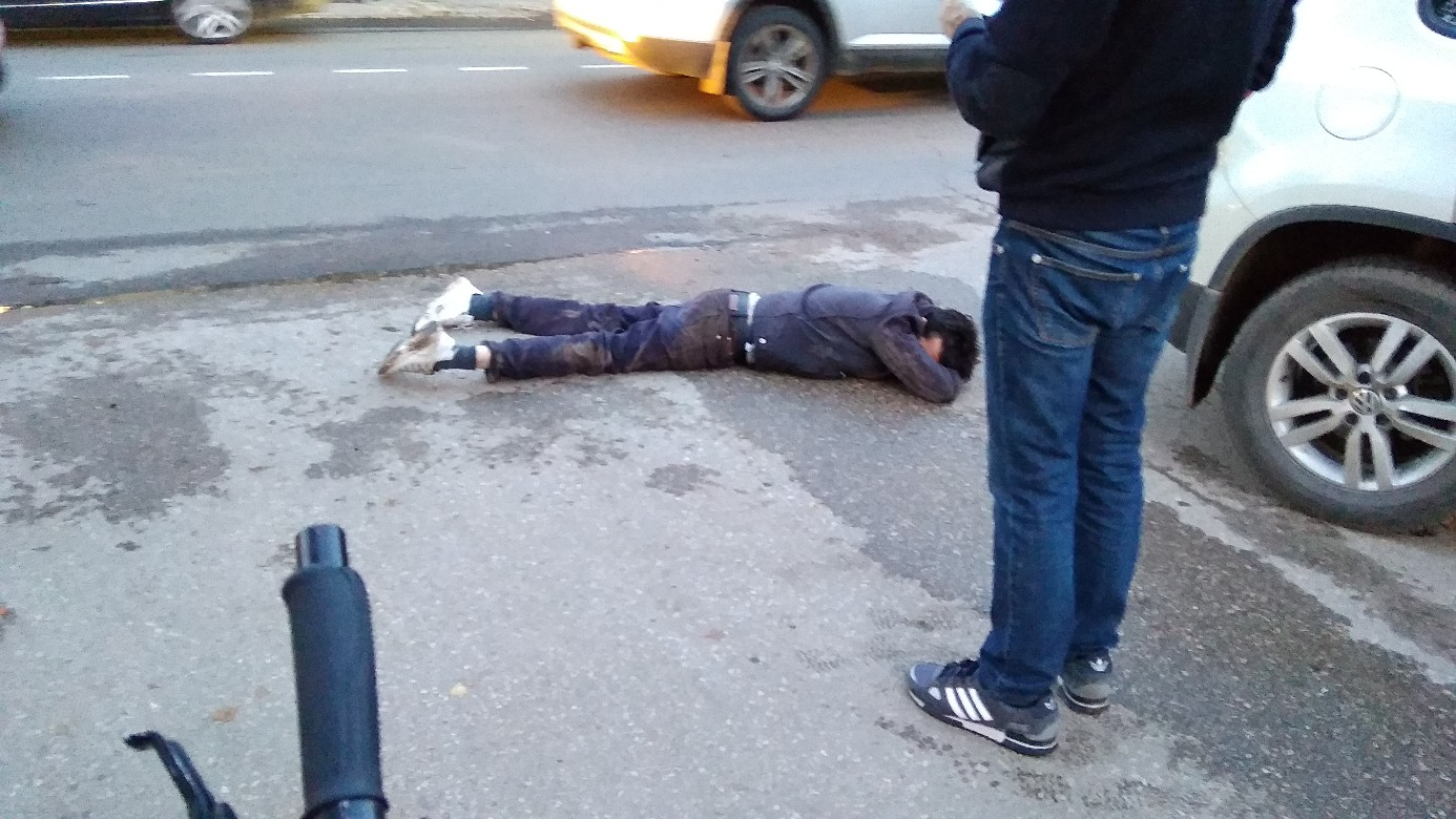 В центре Сыктывкара сбили нетрезвого мужчину (фото, видео)