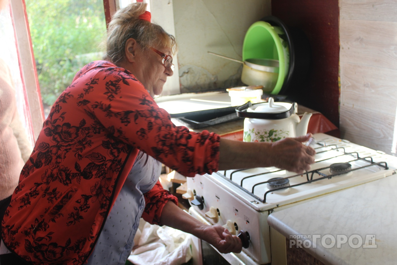 «Питаемся бич-пакетами!»: после пожара в Сыктывкаре люди не могут готовить еду