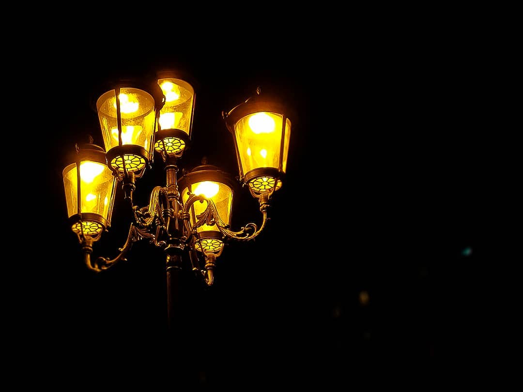 Фото дня в Сыктывкаре: «Ночь, улица, фонарь…»