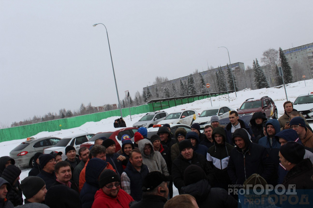 Таксисты Сыктывкара устроят еще одну забастовку