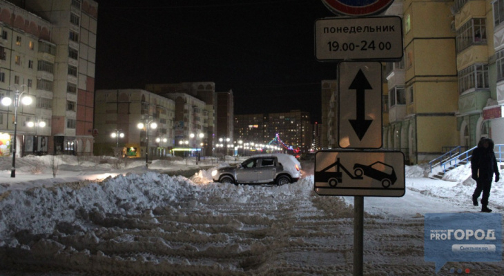 Сыктывкар накрыл мощный снегопад: дорожники борются с последствиями