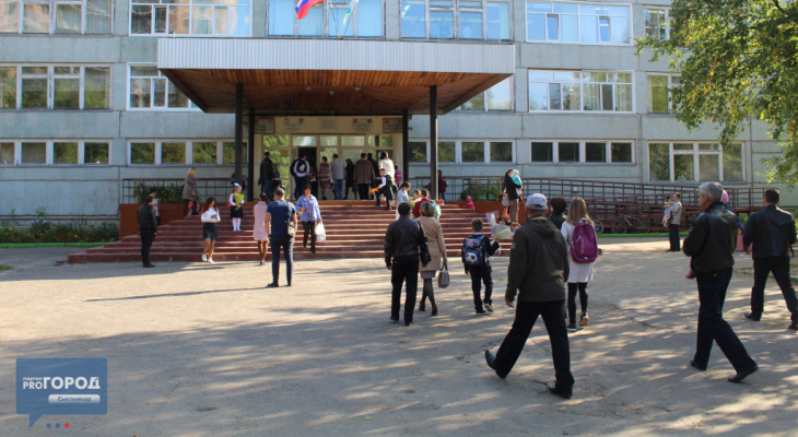 В России родителей школьников будут штрафовать за издевательства детей над учителями