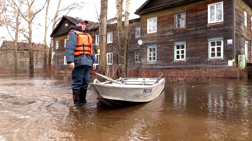 Спасатели Коми дали рекомендации людям, чьи дома может затопить во время паводка