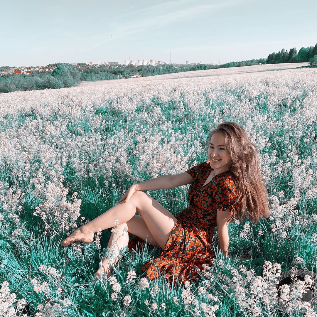 Короткие платья и улыбки: восемь эффектных фото сыктывкарских красавиц из Instagram